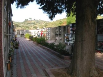 foto n.5 cimitero Badolato
 (CZ) 