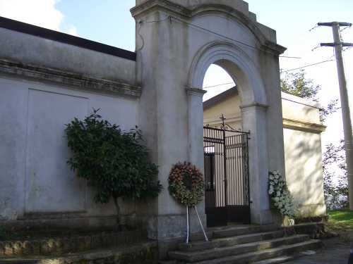 foto n.4 cimitero Mongiana
 (VV) 