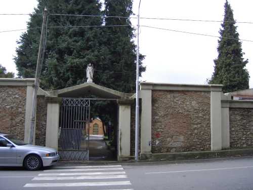 foto n.4 cimitero Torre di Ruggiero
 (CZ) 