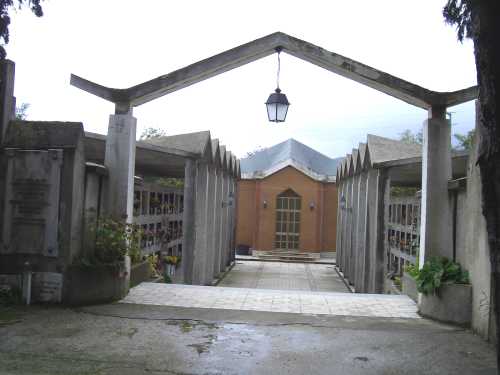 foto n.7 cimitero Torre di Ruggiero
 (CZ) 