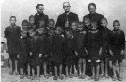 BAMBINI SFOLLATI - Vincenzo Squillacioti